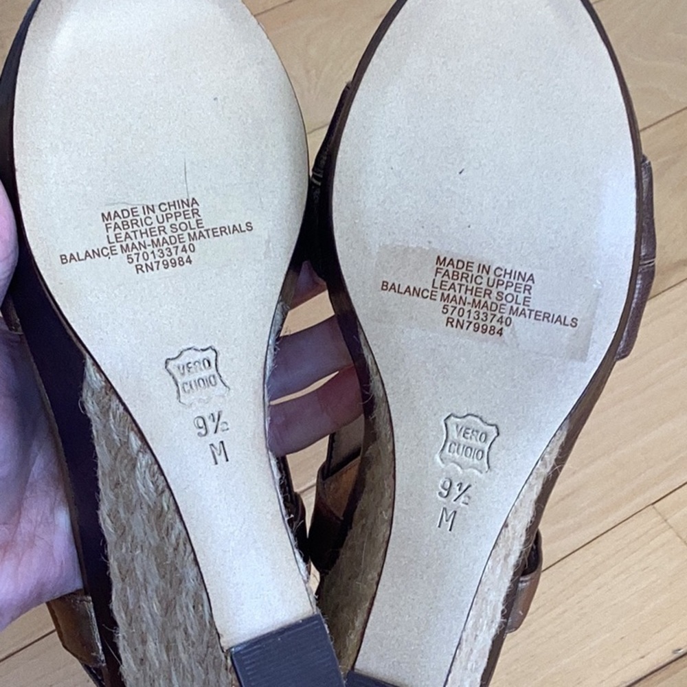 CHICOS bronze, open toe sling back espadrille wedge sandals. Women size 9.5 - Picture 14 of 16